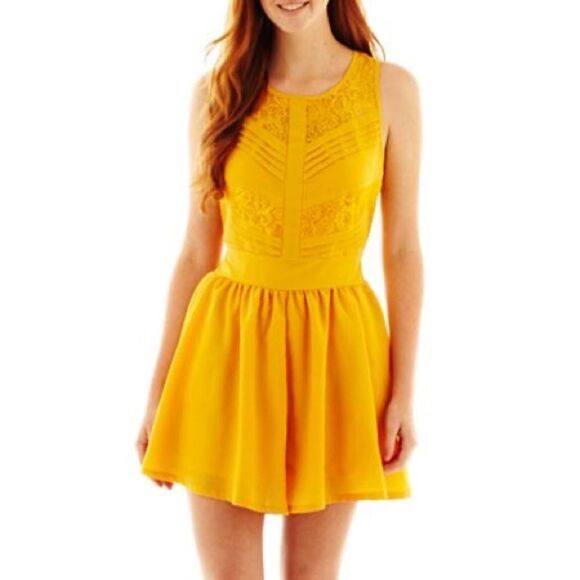 Hollywould Goldenrod Flowy Lace Wasp Waist Romper - Picture 1 of 14